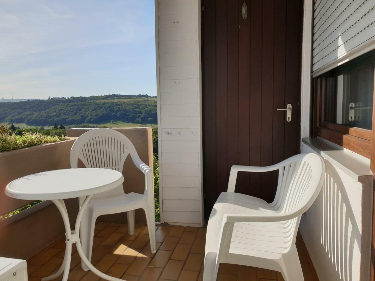 Ferienwohnung 60 qm mit Aussicht in Konz Exterior foto